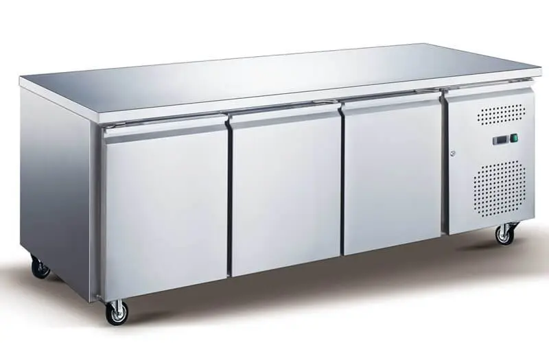 Gekoelde tafel inox positief 3 deuren